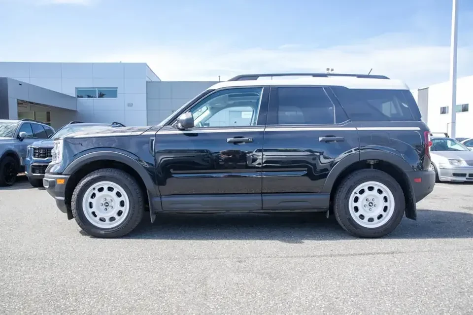 2024 Ford Bronco 6th Gen - Image 3 of 17