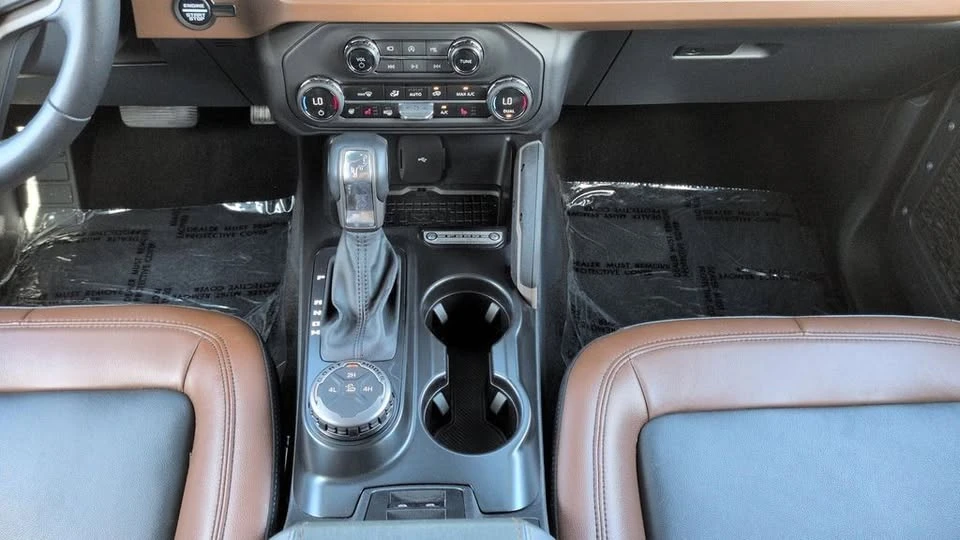 2024 Ford Bronco 6th Gen - Image 15 of 20