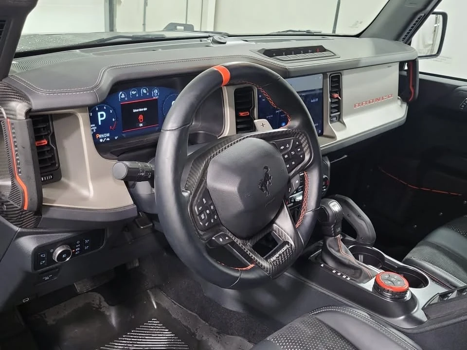 2024 Ford Bronco 6th Gen - Image 9 of 11