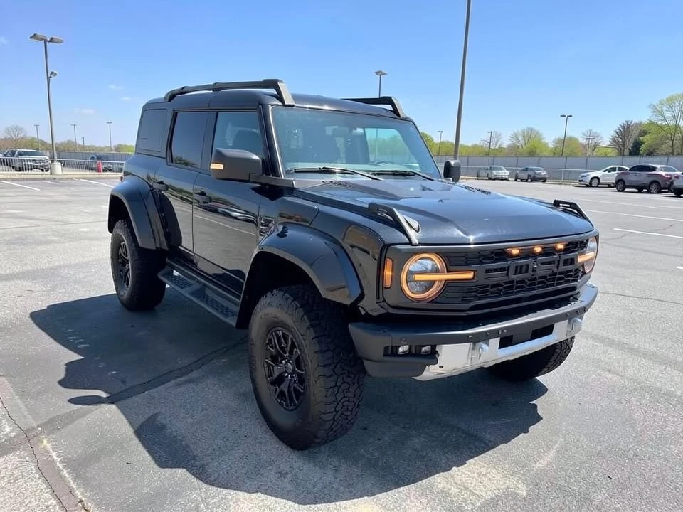 2024 Ford Bronco 6th Gen - Image 3 of 11