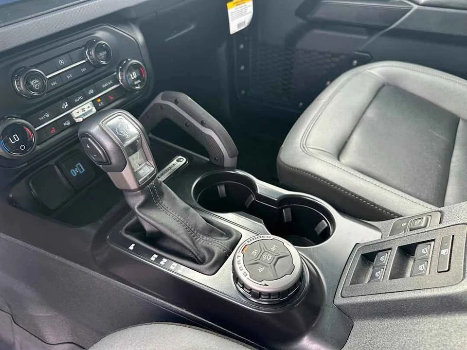 2024 Ford Bronco 6th Gen - Image 17 of 18