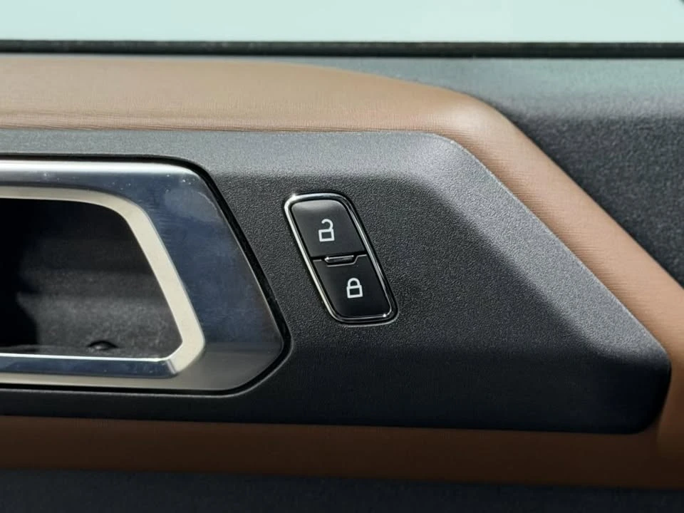 2024 Ford Bronco 6th Gen - Image 11 of 20