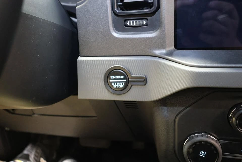 2024 Ford Bronco 6th Gen - Image 17 of 20