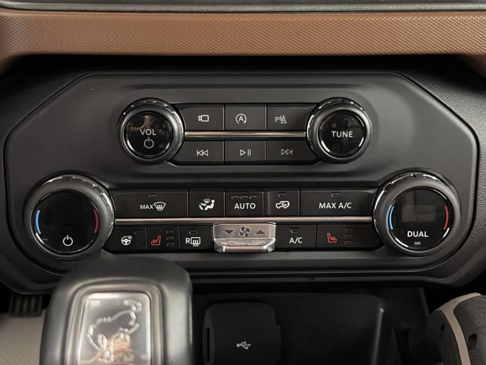 2024 Ford Bronco 6th Gen - Image 15 of 20