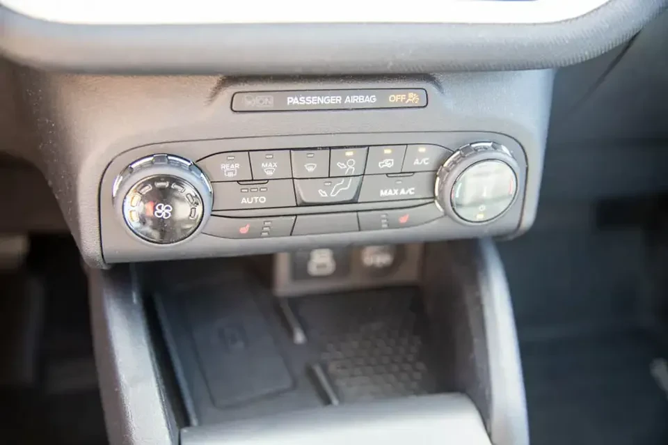 2024 Ford Bronco 6th Gen - Image 15 of 17
