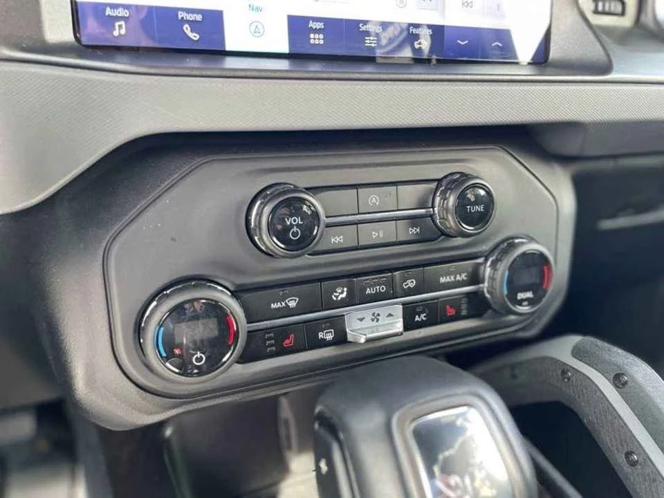 2024 Ford Bronco 6th Gen - Image 15 of 20