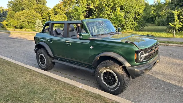 2024 Ford Bronco Outer Banks
