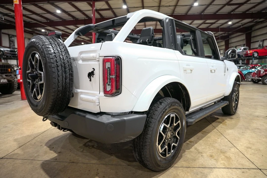 2024 Ford Bronco 6th Gen - Image 8 of 12