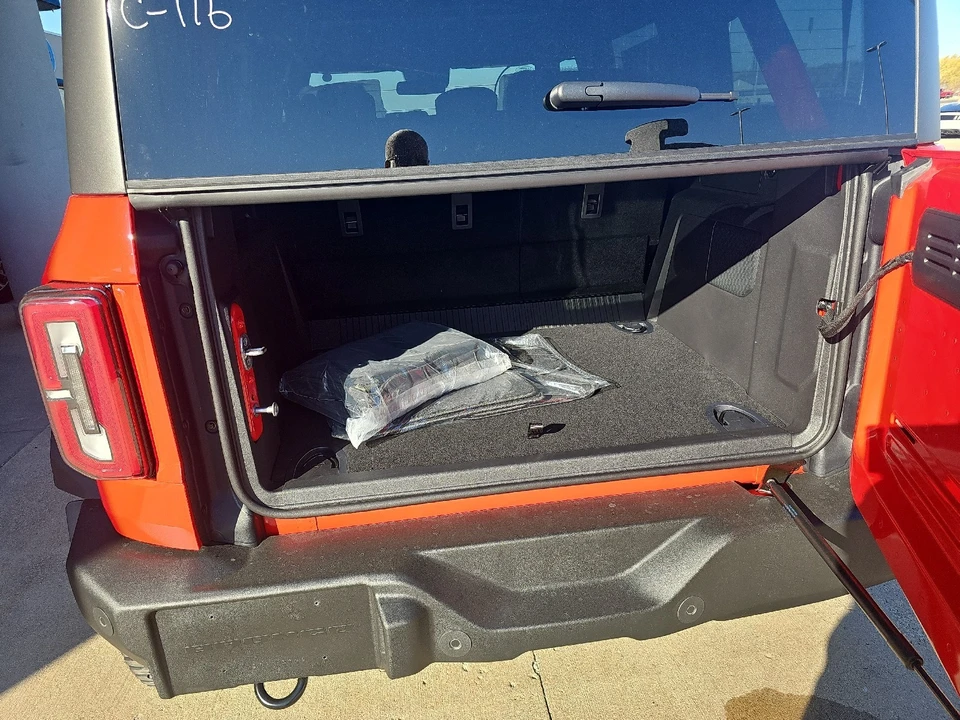 2024 Ford Bronco 6th Gen - Image 13 of 25