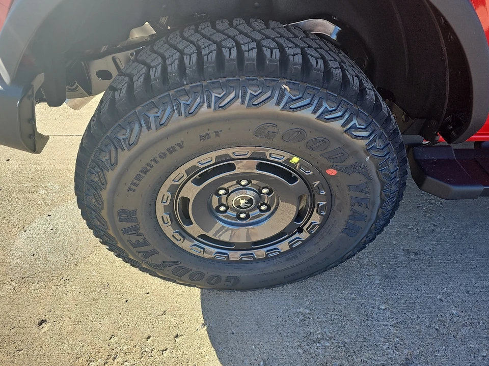2024 Ford Bronco 6th Gen - Image 10 of 25