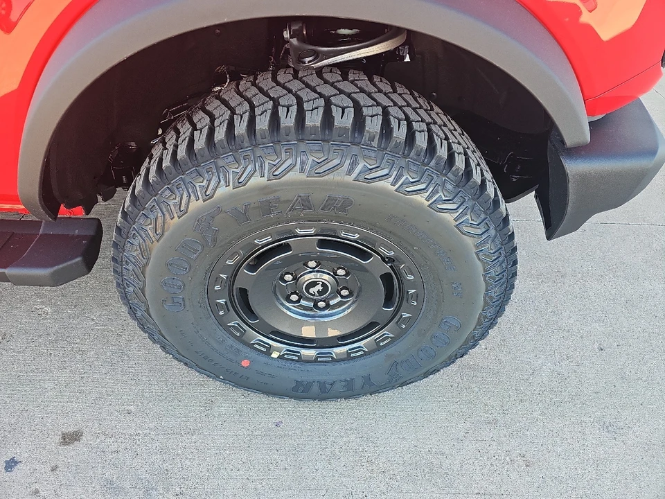 2024 Ford Bronco 6th Gen - Image 4 of 25