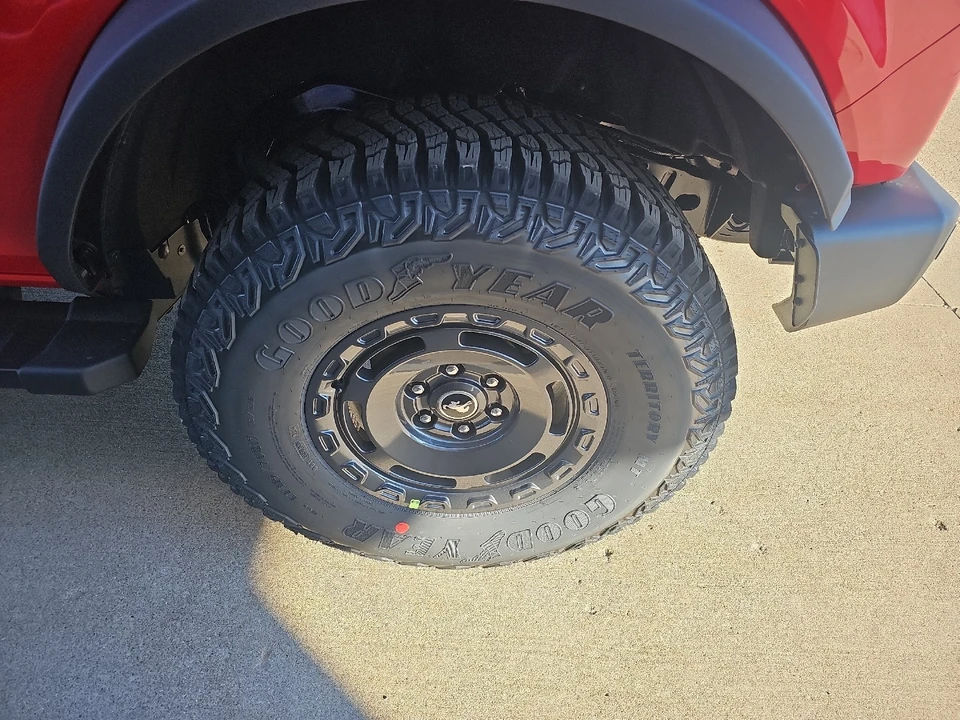 2024 Ford Bronco 6th Gen - Image 15 of 25
