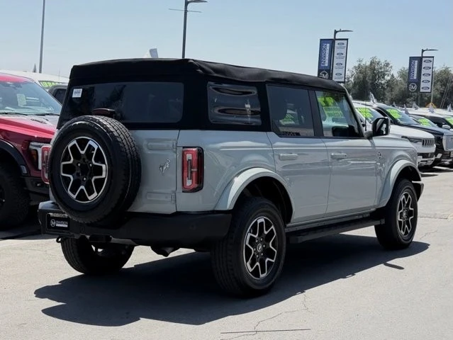 2024 Ford Bronco 6th Gen - Image 10 of 31