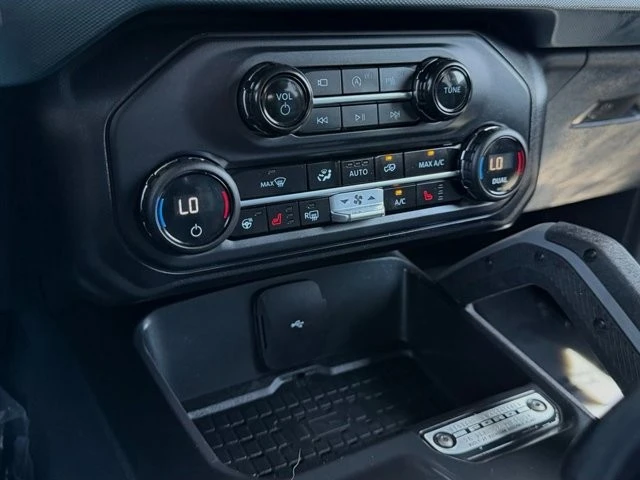 2024 Ford Bronco 6th Gen - Image 27 of 31