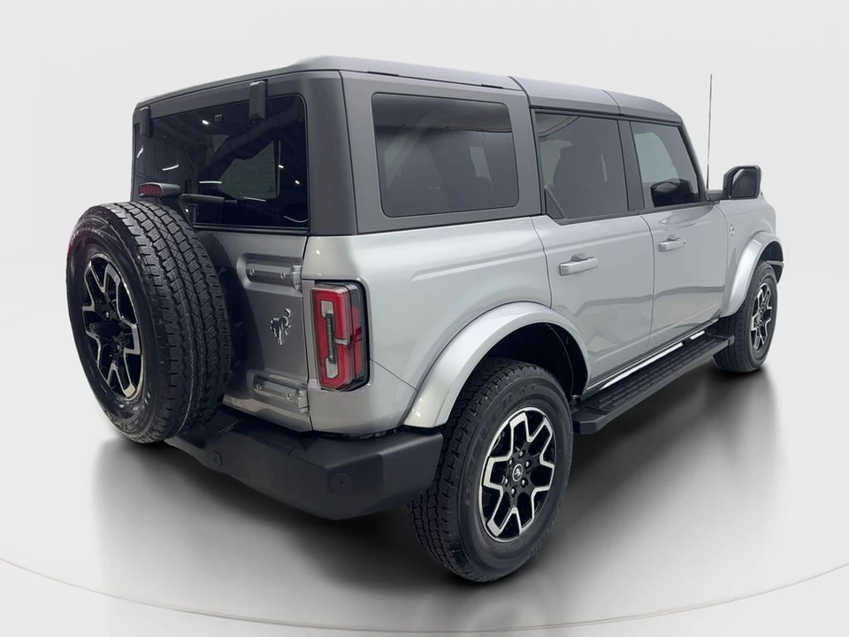 2024 Ford Bronco 6th Gen - Image 6 of 12