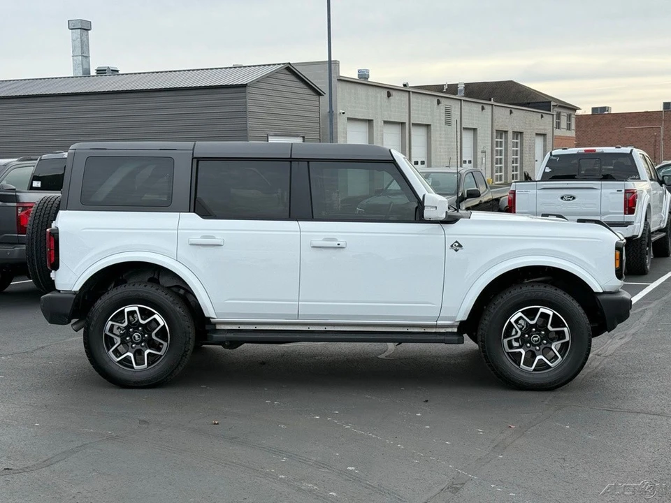 2024 Ford Bronco 6th Gen - Image 2 of 12