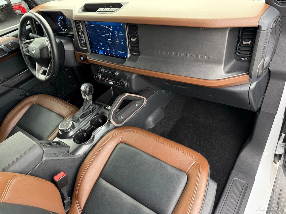 2024 Ford Bronco 6th Gen - Image 15 of 21