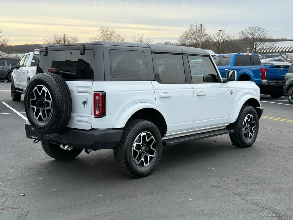 2024 Ford Bronco 6th Gen - Image 3 of 12