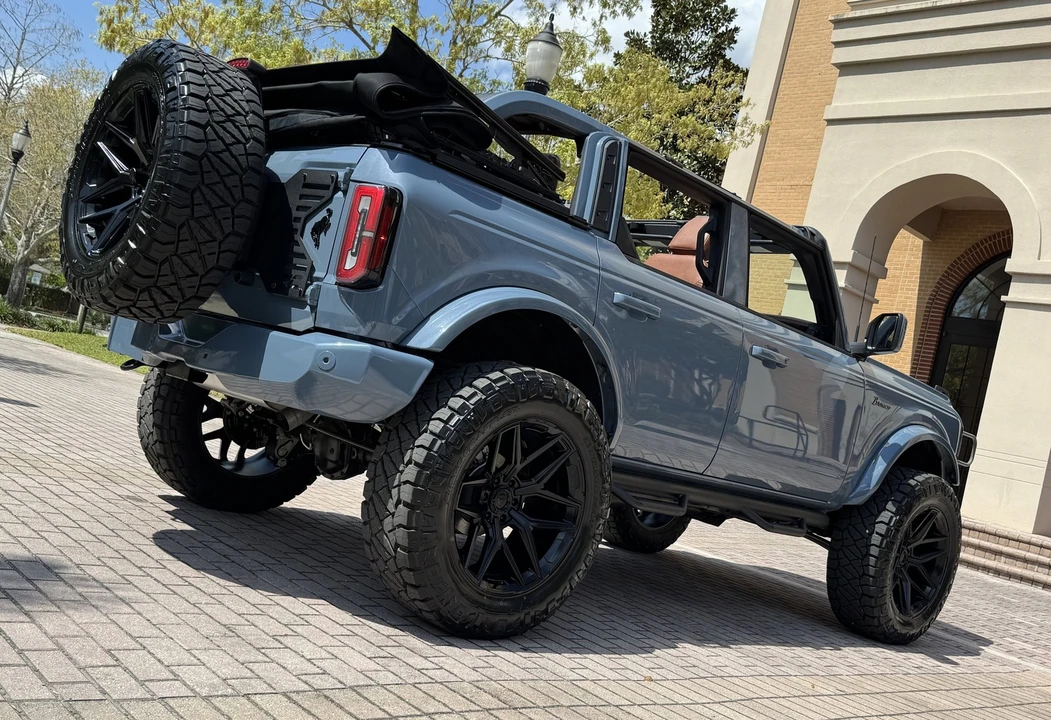 2024 Ford Bronco 6th Gen - Image 19 of 21