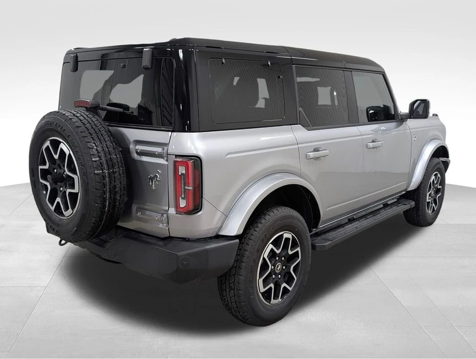 2024 Ford Bronco 6th Gen - Image 6 of 11