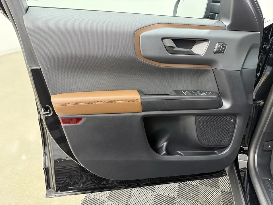 2024 Ford Bronco 6th Gen - Image 9 of 21