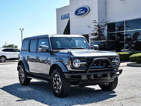 2024 Ford Bronco Outer Banks 4x4 2.7T