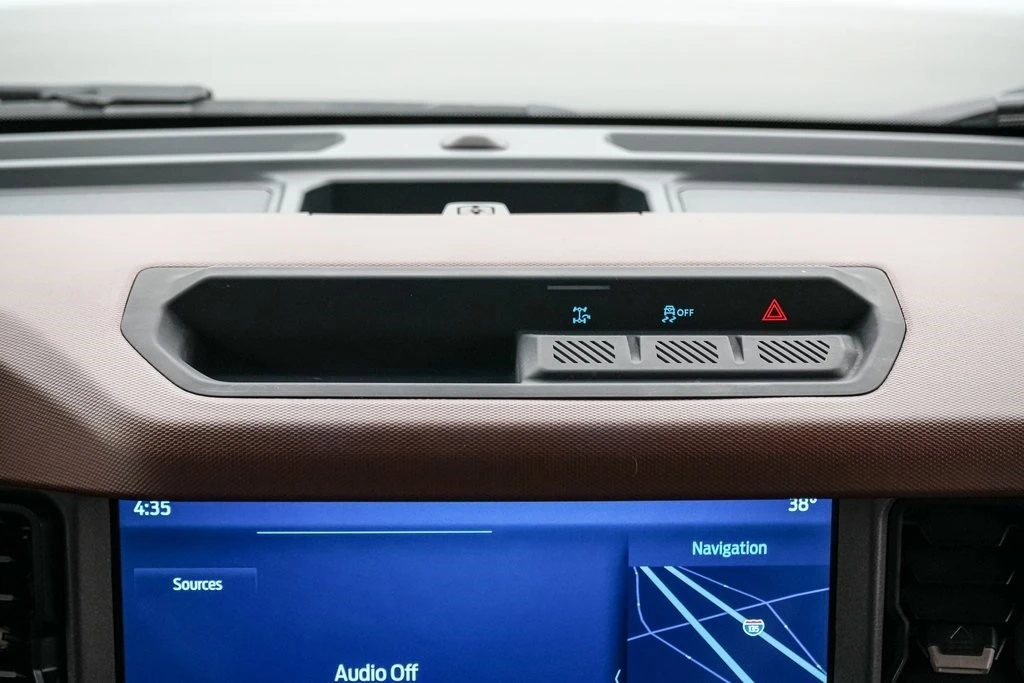 2024 Ford Bronco 6th Gen - Image 18 of 21