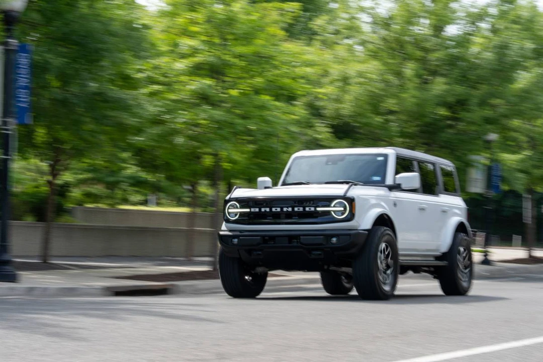 2024 Ford Bronco 6th Gen - Image 10 of 21