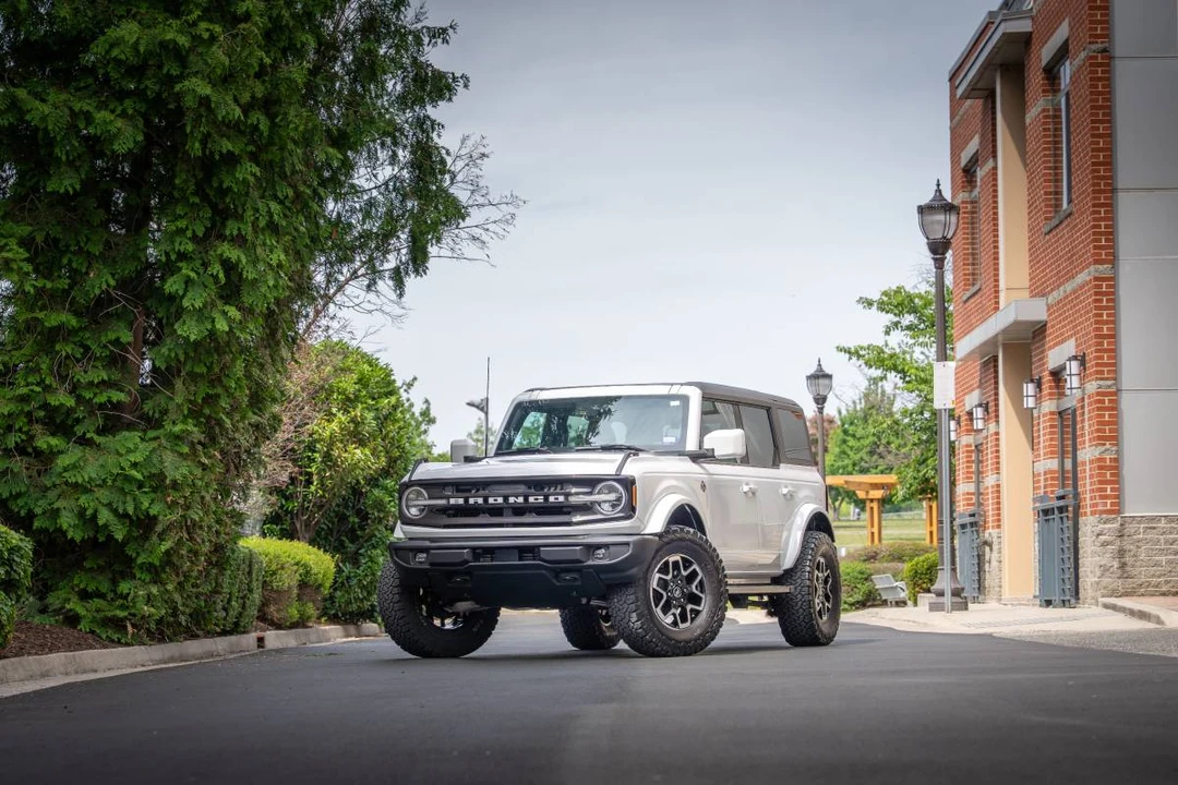 2024 Ford Bronco 6th Gen - Image 2 of 21