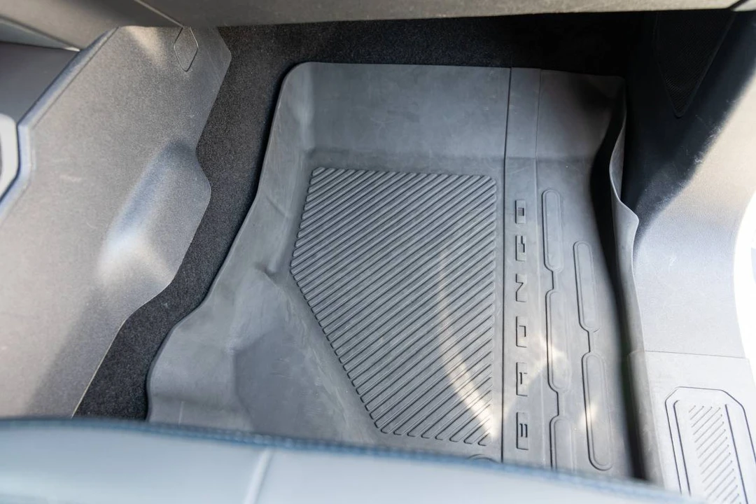 2024 Ford Bronco 6th Gen - Image 18 of 21