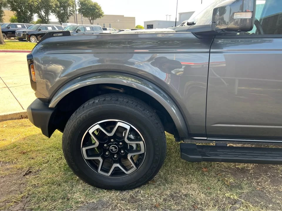2024 Ford Bronco 6th Gen - Image 5 of 16