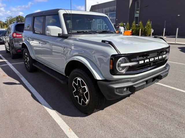 2024 Ford Bronco 6th Gen - Image 9 of 10