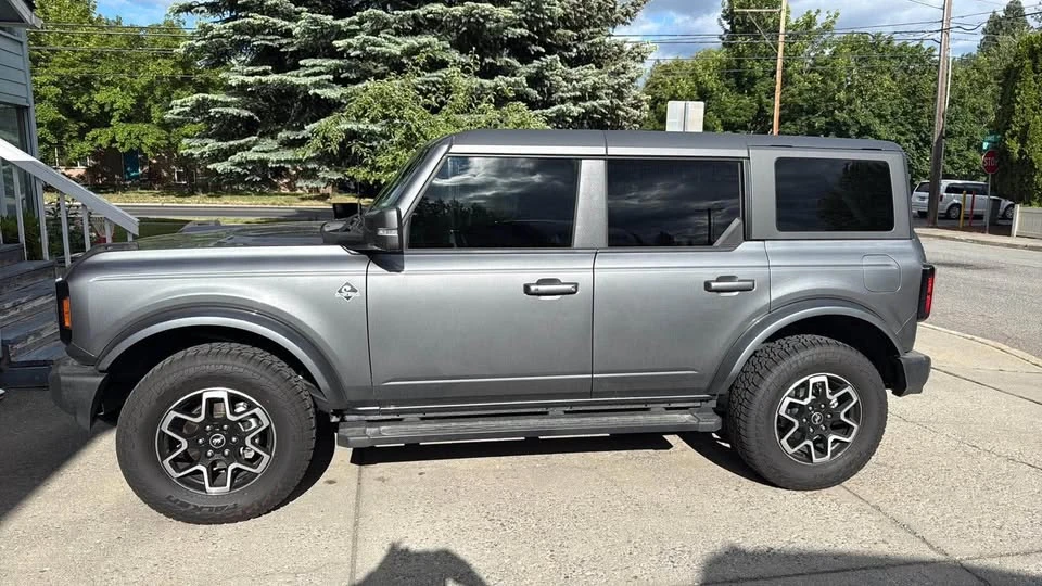 2024 Ford Bronco 6th Gen - Image 2 of 10