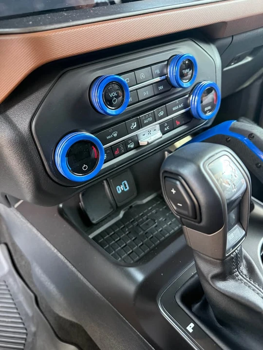 2024 Ford Bronco 6th Gen - Image 9 of 14