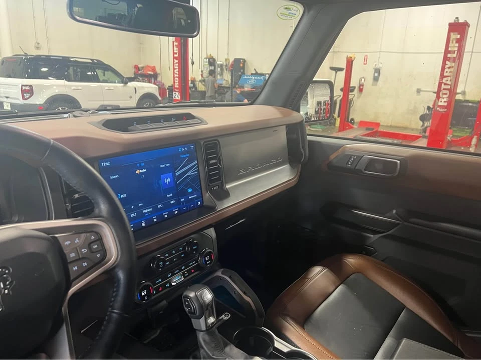2024 Ford Bronco 6th Gen - Image 7 of 8