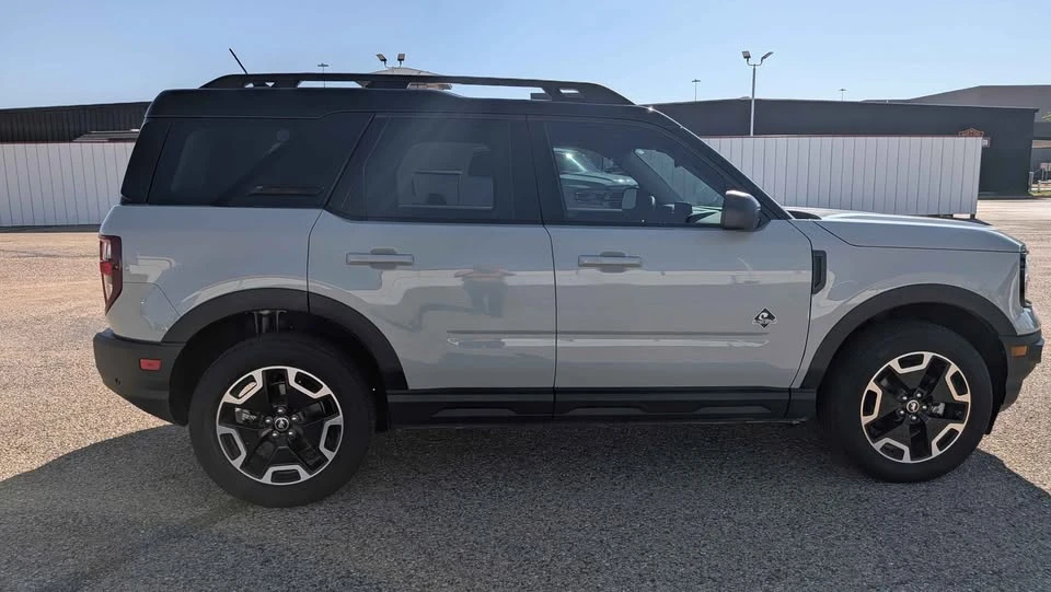 2024 Ford Bronco 6th Gen - Image 9 of 9