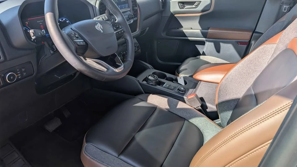2024 Ford Bronco 6th Gen - Image 2 of 9