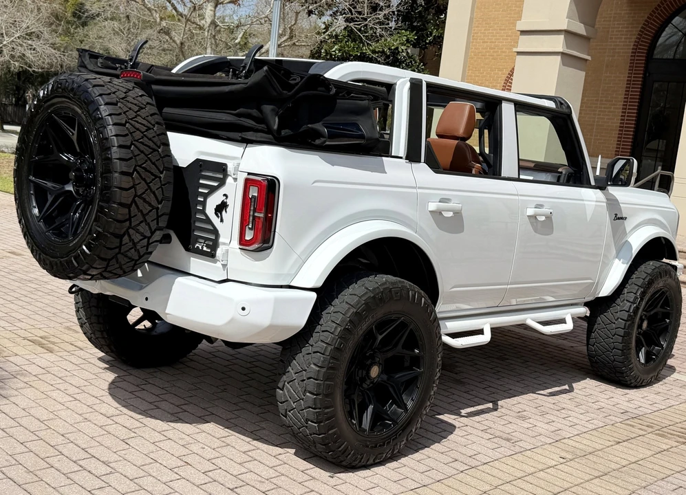 2024 Ford Bronco 6th Gen - Image 16 of 21
