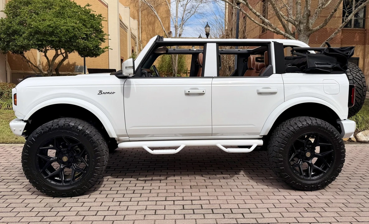2024 Ford Bronco 6th Gen - Image 3 of 21