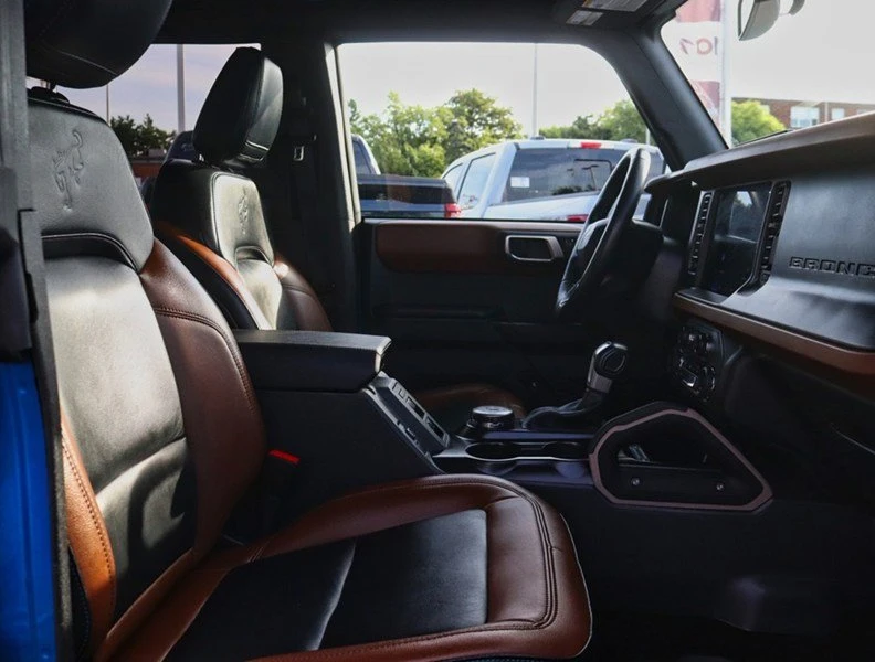 2024 Ford Bronco 6th Gen - Image 9 of 12