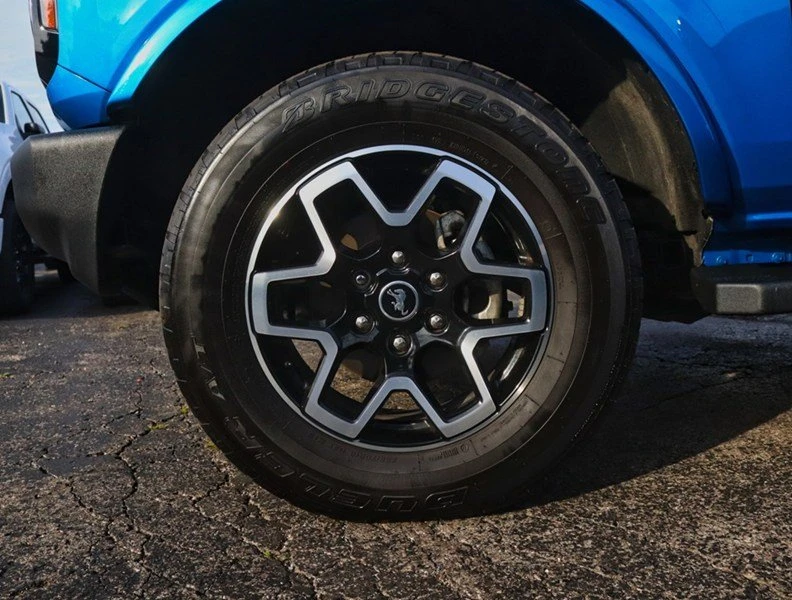 2024 Ford Bronco 6th Gen - Image 6 of 12