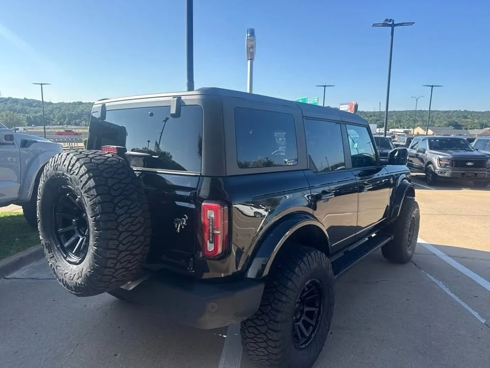 2024 Ford Bronco 6th Gen - Image 18 of 19