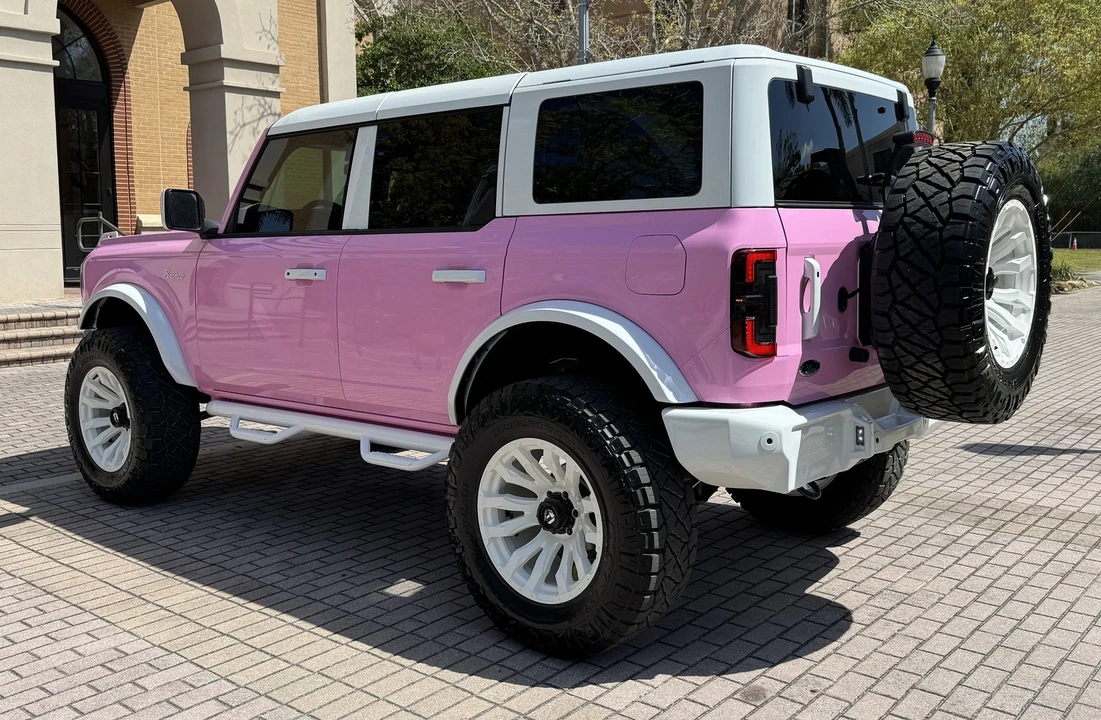 2024 Ford Bronco 6th Gen - Image 18 of 21