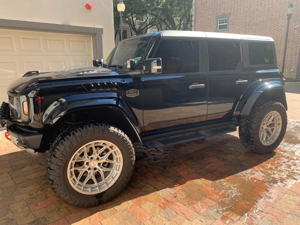 2024 Ford Bronco Raptor 6th Gen - Image 3 of 16