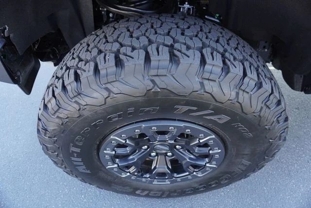 2024 Ford Bronco Raptor 6th Gen - Image 16 of 21