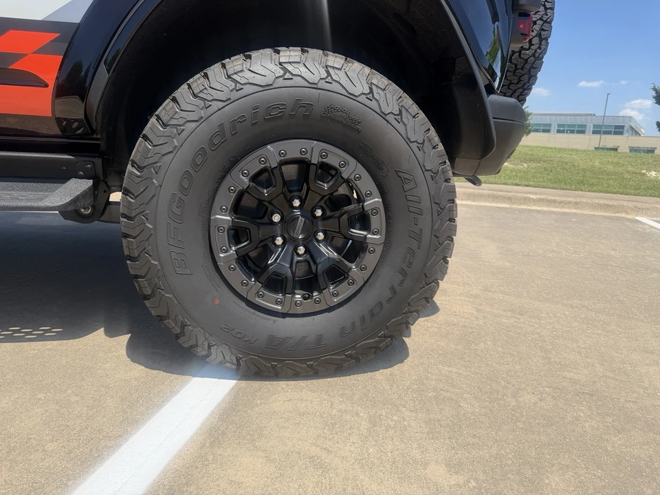 2024 Ford Bronco Raptor 6th Gen - Image 29 of 31