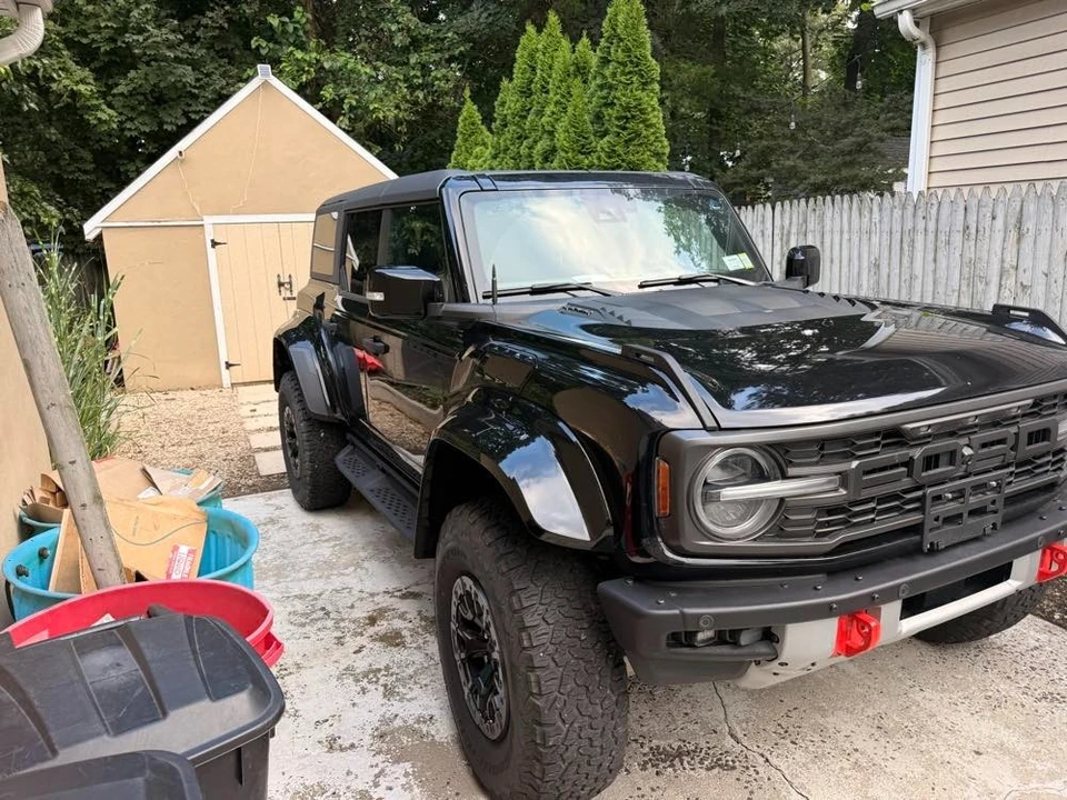 2024 Ford Bronco Raptor 6th Gen - Image 4 of 10