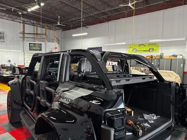 2024 Ford Bronco Raptor 6th Gen - Image 5 of 8