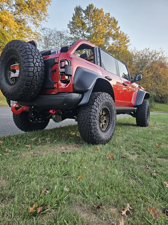 2024 Ford Bronco Raptor 6th Gen - Image 10 of 13