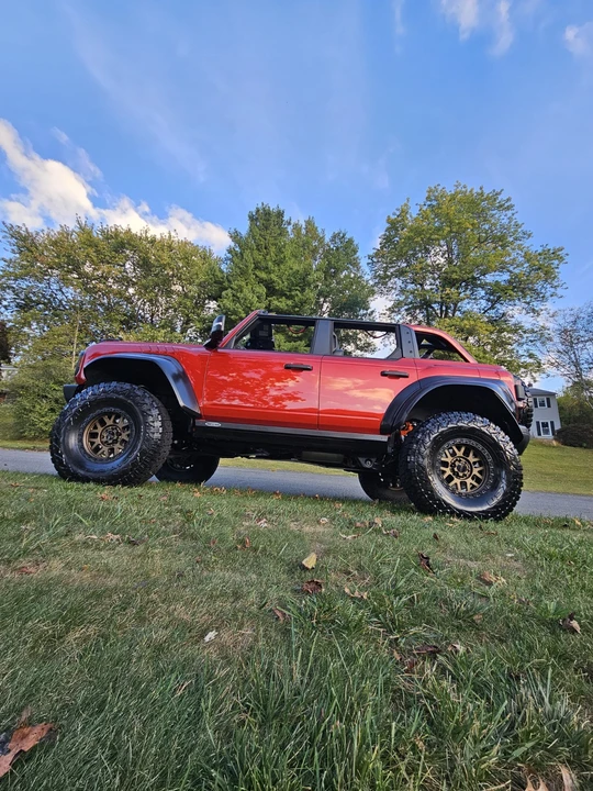 2024 Ford Bronco Raptor 6th Gen - Image 2 of 13